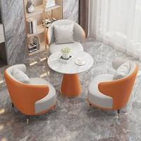 Nouvel ensemble de canapé de négociation hôtelier, table de réception simple et chaise de salon pour l'attente, idéal pour la réception de thé ou le salon.