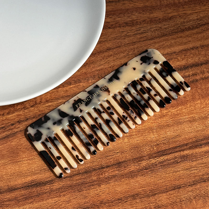 เสือดาวสีอ่อน