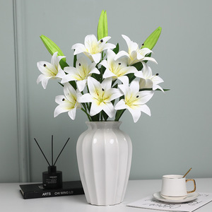 Fleur de lys artificielle Ruilisi à 4 têtes, blanche et rose foncé, en PVC souple, imperméable, pour décoration de mariage et de maison - Product Image 2