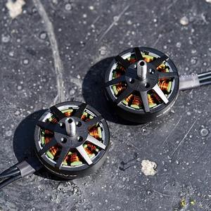 Motor Foxeer <span class=keywords><strong>Black</strong></span> <span class=keywords><strong>Hornet</strong></span> 3210 900KV para Drones de Carreras RC DIY - Product Image 3