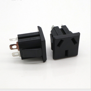 เต้ารับไฟฟ้า 10A 6A 3A 250V AC รุ่น AC-07 มาตรฐานอเมริกัน แบบเสียบการ์ด ชนิด Letter Socket รุ่น plum Socket - Product Image 4