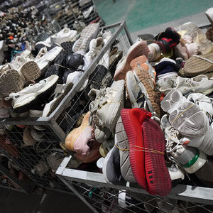 Chaussures d'occasion en balles d'Europe Grade Basketball Lots de chaussures d'occasion - Product Image 5