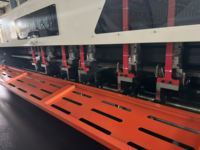 Máquina Cortadora de Láminas Delgadas Computarizada CNC ShineKing - Cortadora y Hendidora Automática de Alta Calidad