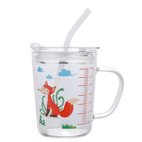 Tasse à eau en verre transparent avec échelle enfants enfants dessin animé tasse en verre de lait avec paille et poignée de couvercle en Silicone