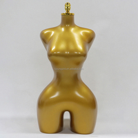 Mannequin féminin brésilien Deep Gold Curvy BBL, grandes hanches, modèle en cuir mat doré, demi-corps, grande taille