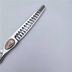 Ciseaux de coiffure droits en acier inoxydable 440C de 6,0 pouces pour droitiers, personnalisables - Product Image 4