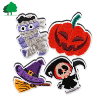 Tissu sergé brodé sur mesure avec des patchs thermocollants pour vêtements de fête d'Halloween