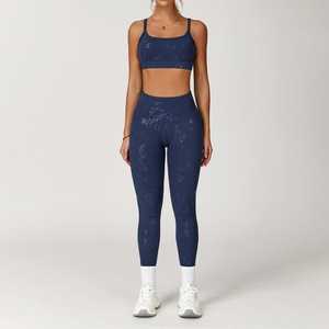 Ensemble de sport et yoga <span class=keywords><strong>5</strong></span> pièces pour femme : survêtement de compression tendance avec crop top et veste zippée pour l'extérieur - Product Image 4