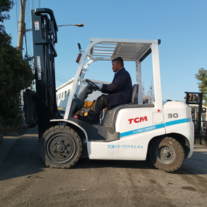 Original Japan <b>Used</b> Fd30 TCM 3ton 5ton Diesel Komatsu Forklift Best Price IN SHANGHAI WITH GOOD CONDITION - Product Image 1