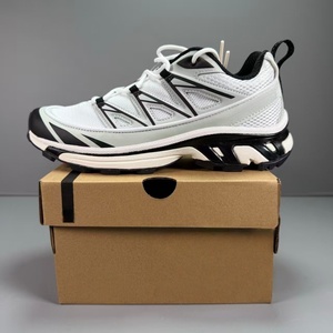 Sneakers XT-6 Traspiranti in Morbida Rete con Suola Spessa, Scarpe Casual Sportive Solomon per Corsa e Camminata, con Rialzo Interno e Chiusura con Lacci - Product Image 2