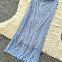 Robe longue moulante sans manches en dentelle pour femme, froncée avec nœud sur le devant, idéale pour l'été