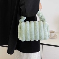 Puffy Cross Body Velours Sac Bonbons Couleur Cosmétique Maquillage Sac Voyage Matelassé En Peluche Sac À Bandoulière Logo Personnalisé