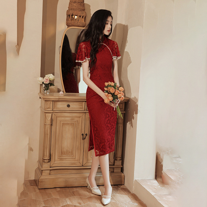 fitted lace wedding dress Amazon.com: V-Neck Velvet Chinese Wedding Dress Red Gorgeous Embroidered  Tops Pleated Skirt Qipao Traditional Suit As Marriag (Color : Style1, Size  : Small) : Clothing, Shoes & Jewelry