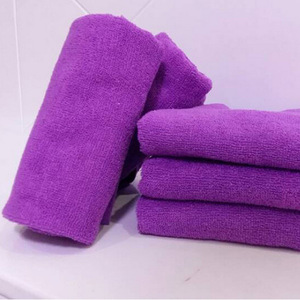 Serviettes de toilette en coton pur colorées 35x75 cm, utilisation hôtelière et en salon de beauté, sans peluches, logo personnalisé disponible - Product Image 3