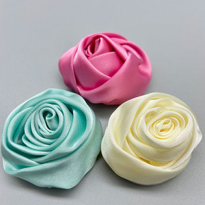 Tela satinada con diseño de capullo de rosa 3D de 4.5cm para accesorios de cabello, ropa, zapatos, sombreros y manualidades. - Product Image 4