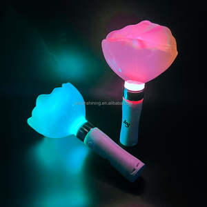 Richshining แท่งไฟรูปกุหลาบอย่างเป็นทางการสำหรับคอนเสิร์ต Ag3 K-Pop แบบแท่งไฟกะพริบอุปกรณ์สำหรับการเชียร์คอนเสิร์ตของแฟนๆ - Product Image 5