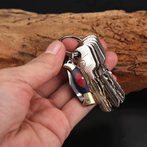 Nuevo Mini Navaja Plegable de Acero Inoxidable - Herramienta Táctica Ligera y Duradera para Viajes, Apertura de Paquetes y Envíos, con Soporte para Llavero - Product Image 2