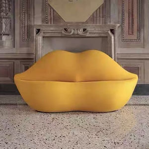 होंठ आकार डिजाइन टिकाऊ कपड़े सामग्री के साथ आधुनिक परिवर्तनीय सोफा - Product Image 1