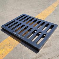 Grille de drainage pour allée EN124 C250 et cadre articulé en fonte ductile pour caniveau d'évacuation des eaux pluviales