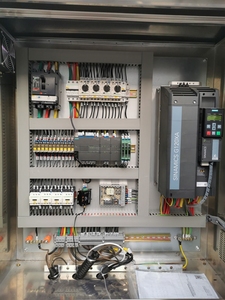 ตู้ควบคุมมอเตอร์ PLC บอร์ดควบคุม VFD 37kW สำหรับปั๊มน้ำ - Product Image 4