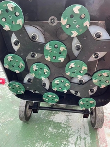 Rettificatrice per blocchi di macinazione per pavimenti con polimerizzazione epossidica all'ingrosso testa di molatura diamantata rettifica per calcestruzzo rettifica ad acqua per lamiera - Product Image 4