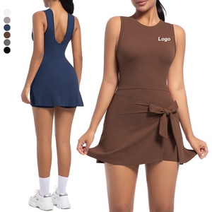 YIYI Vente en gros Automne Robe de tennis à col haut pour femmes Jupe portefeuille sans manches Short intégré Robe athlétique de golf Barboteuses d'entraînement - Product Image 1