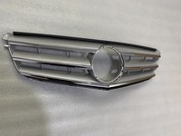 Grille avant en ABS de haute qualité pour Mercedes-Benz Classe C W204 C180/C200/C260/C300 2008 avec ajustement parfait à 100%