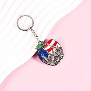 Llavero Metálico con Estampado UV de Estilo Dibujos Animados, Chapado en Plata, con Forma de Manzana y Estatua de la Libertad, para Guardar Monedas, Souvenir/Regalo - Product Image 3