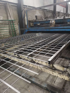 Proveedor de malla de alambre soldado galvanizado al por mayor valla de alambre soldado para jaula de metal de animales de Gallinero - Product Image 3