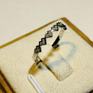 Anello Q575 in oro bianco con diamante taglio a cuore, colore G naturale, minimalista, da donna, per tutti i giorni - Product Image 1