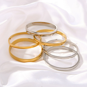 New Arrival Smooth Stainless Steel <strong>Chunky</strong> <strong>Bangle</strong> Simple Classic 18k Gold Plated <strong>Bangle</strong> High Quality Stainless Steel <strong>Bangle</strong> Sets - Product Image 4