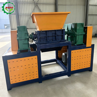 Broyeur de palettes en bois avec fonction de séparation magnétique, déchiqueteuse de palettes à clous intégrés pour le recyclage des palettes usagées