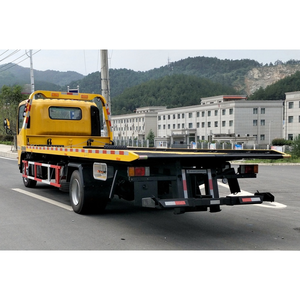 Camion de <span class=keywords><strong>remorquage</strong></span> à plateau plat ISUZU 4x2, capacité de 6 tonnes, pour le transport de voitures, le dépannage et le sauvetage, longueur de plateau de 6,5 m, moteur diesel de 190 CV - Product Image 3