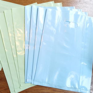 Bolsa de compras de plástico Rosa portátil al por mayor multicolor opcional para compras de pequeñas empresas - Product Image 6