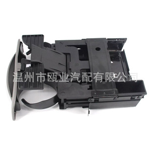 Portavasos para Ford F250 F350 F450 F550 YC3Z-2513560-CAD, Apilador Central, Plástico Gris, Pieza Automotriz - Product Image 1