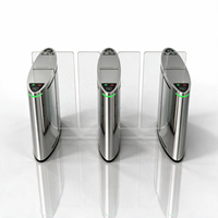 Barrera de acceso de altura completa de acero inoxidable con control de acceso biométrico, motor sin escobillas, protección IP54 y función anti-ataso para oficinas