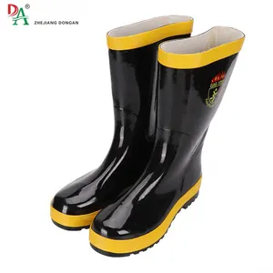 أحذية السلامة DA عالية الجودة الصفراء المقاومة للنار للاستخدام الثقيل ملابس العمل المقاومة للكيميائيات