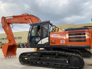 Excavatrice lourde Hitachi ZX350H d'occasion d'origine japonaise, sans fuite d'huile, faible nombre d'heures, 35 tonnes, pour le déblaiement de carrières, de fosses et de roches. - Product Image 4