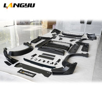 Pièces détachées pour modification de voiture Style LM Grille avant Fender Flares Rear Diffuser PP Bodykit For Land Rover Defender 90 110 130 Body Kit