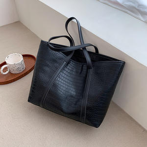 Wholesale Cheapest Price Large Capacity Women's Tote <b>Bag</b> Outdoor Waterproof PU Single Shoulder <b>Bag</b> Fashionable Simple Mommy <b>Bag</b> - Product Image 5