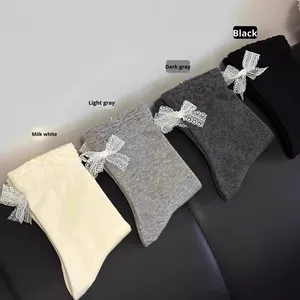 <span class=keywords><strong>Ballet</strong></span> Style Bow Crew Socken für Frauen Sommer Neue Spitze Atmungsaktive Spandex/Polyester Miu Style Passende kleine Lederschuhe - Product Image 4