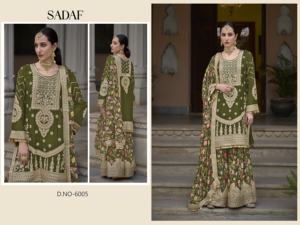 Vente en gros de robe d'occasion spéciale brodée de chinon lourd Palazzo Salwar Kameez avec séquence de travail disponible différentes quantités - Product Image 3