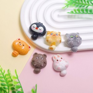 แฟชั่นใหม่ 100 ชิ้น ลูกปัดสไลม์รูปสัตว์การ์ตูนน่ารัก กระต่าย หมี เรซิ่น ชาร์มแบบแบน สำหรับตกแต่งสมุดภาพ - Product Image 1