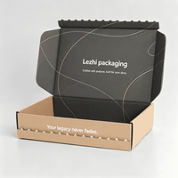 Boîte d'emballage pour envoi postal avec logo personnalisé pour vêtements, chaussures, chaussettes, boîte en carton ondulé bon marché, boîte d'expédition en carton kraft