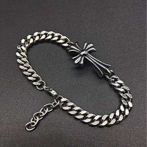 Bracciale Unisex in Acciaio Inossidabile con Motivo a <span class=keywords><strong>Trifoglio</strong></span> Retrò, Personalizzato e di Tendenza, Modello di Gioielleria di Grande Successo Transfrontaliero - Product Image 1