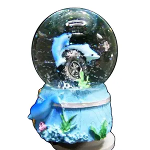 सस्ते अजीब डॉल्फ़िन घर की सजावट के लिए महासागर ब्लू बर्फ ग्लोब पानी गेंद पानी ग्लोब
