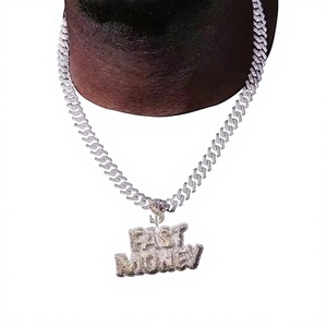 Colgante de Alta Calidad con Letra 'Money' Chapado en Plata 925 con Microincrustaciones de Moissanita, Estilo Hip Hop de Lujo, Joyería Unisex - Product Image 4