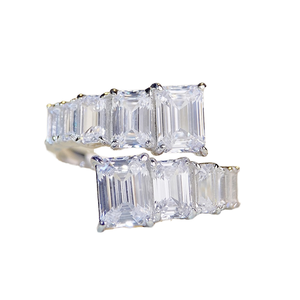 Anillo Ajustable de Plata de Ley 925 de Alta Calidad con Circonita Cúbica de Corte Esmeralda y Baño de Rodio para Mujer, Ideal para Fiestas - Product Image 5