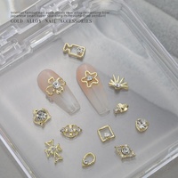 Paso Sico Produit transfrontalier très vendu Bijou d'ongle en alliage doré de luxe léger, orné de diamants étincelants, motif croix simple et fleur de trèfle