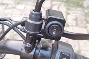 Phụ kiện xe máy công tắc sửa đổi ba tốc độ ba dây gương cơ sở mô hình công tắc nguồn ánh sáng - Product Image 6